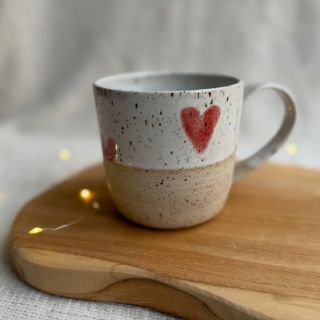 400 ml obřík 🩷 #emlo #emloceramics #ceramics #keramika #ceskakeramika #czechpottery #pottery #potter #hrnek #toceninakruhu...